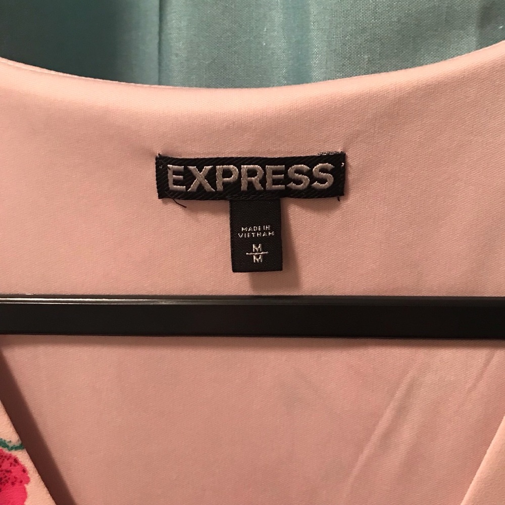 Express dress - Picture 3 of 3
